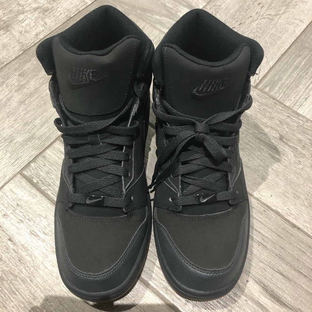 Brand New Black Nike Dunks